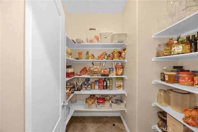2551 Rosser, Corona, CA 92879