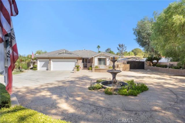 2551 Rosser, Corona, CA 92879