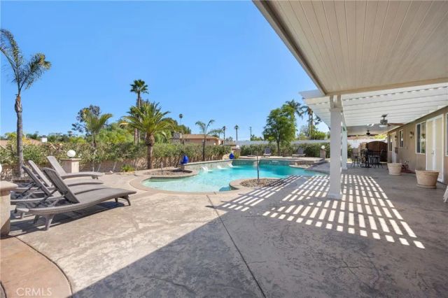 2551 Rosser, Corona, CA 92879