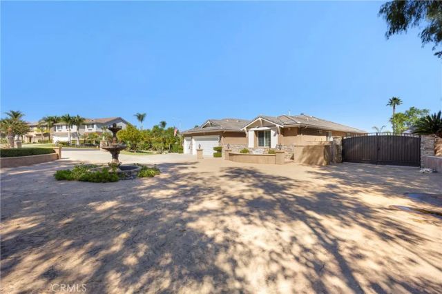 2551 Rosser, Corona, CA 92879
