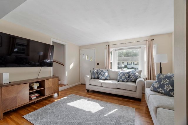 214 Brigham Hill Rd, Grafton, MA 01536