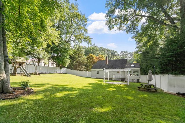 214 Brigham Hill Rd, Grafton, MA 01536