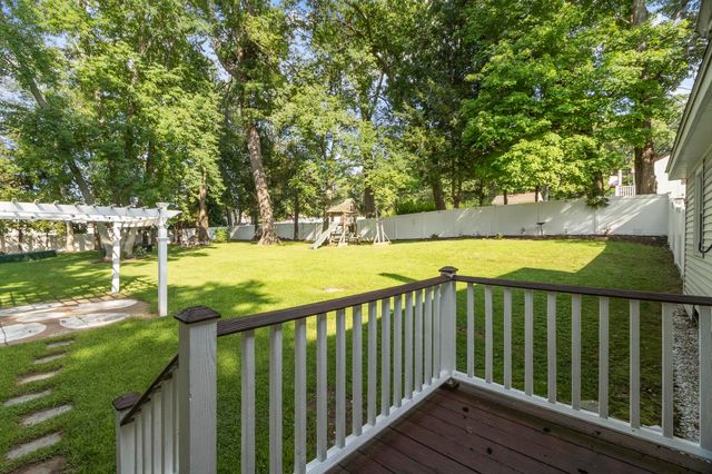 214 Brigham Hill Rd, Grafton, MA 01536