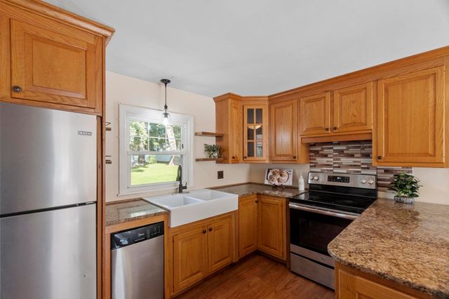 214 Brigham Hill Rd, Grafton, MA 01536