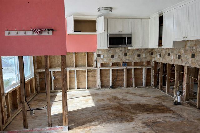 14033 PALM STREET, Madeira Beach, FL 33708