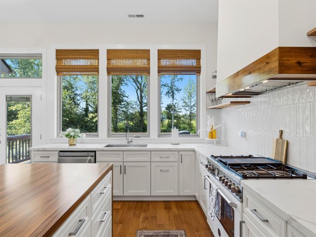 248 Autumn Glen Drive, Spartanburg, SC 29303