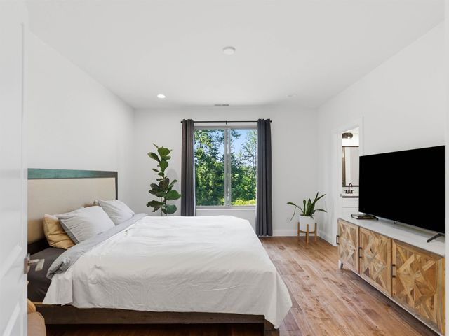 248 Autumn Glen Drive, Spartanburg, SC 29303