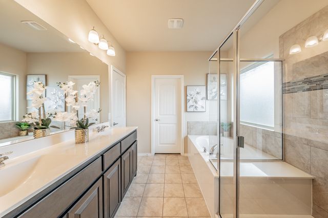 153 Hidden Creek Court, Saginaw, TX 76131