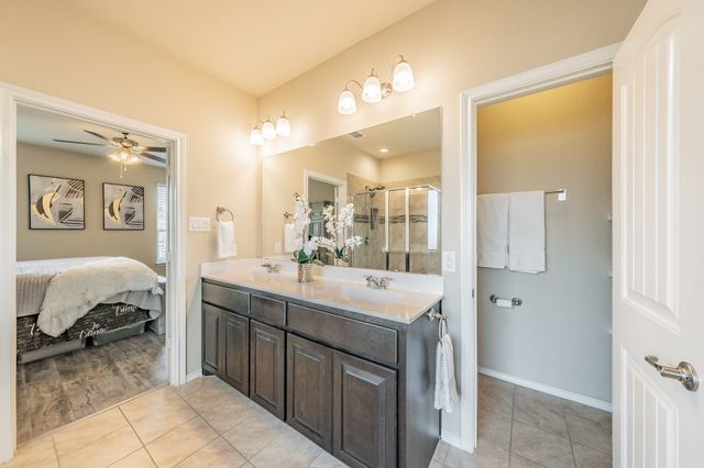 153 Hidden Creek Court, Saginaw, TX 76131