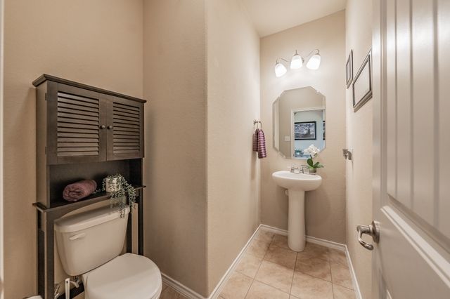 153 Hidden Creek Court, Saginaw, TX 76131