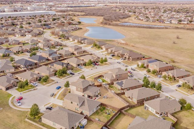 153 Hidden Creek Court, Saginaw, TX 76131