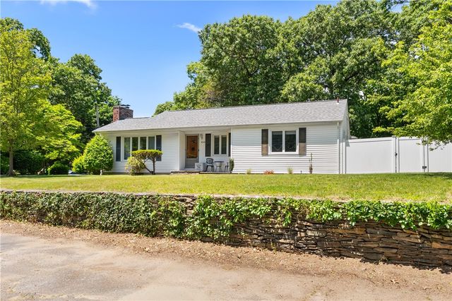 417 Squantum Drive, Warwick, RI 02888