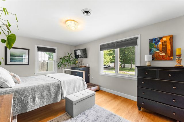 417 Squantum Drive, Warwick, RI 02888