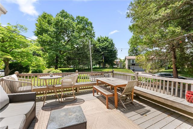 417 Squantum Drive, Warwick, RI 02888