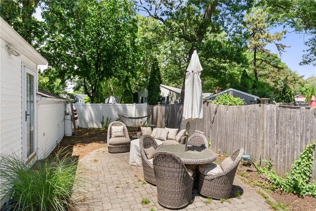 417 Squantum Drive, Warwick, RI 02888