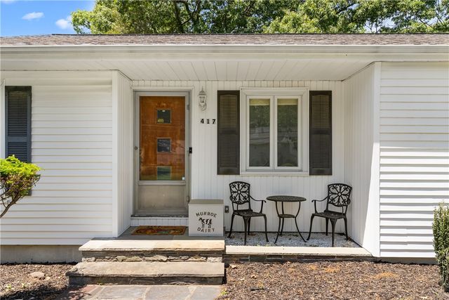417 Squantum Drive, Warwick, RI 02888