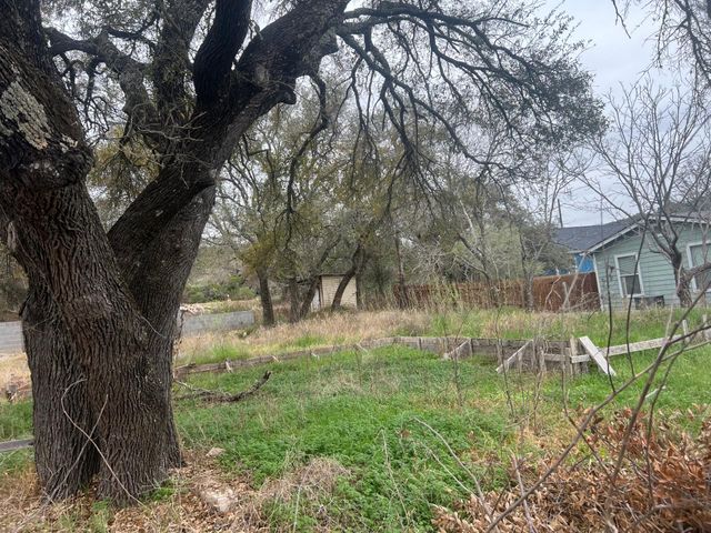 11402 Bertram ST 6, Jonestown, TX 78645