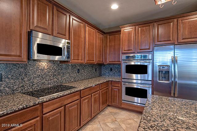 33406 N 23RD Drive, Phoenix, AZ 85085