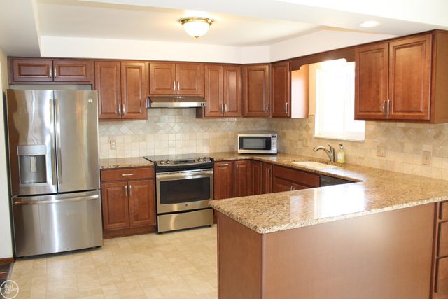 18084 Juliana Avenue, Eastpointe, MI 48021