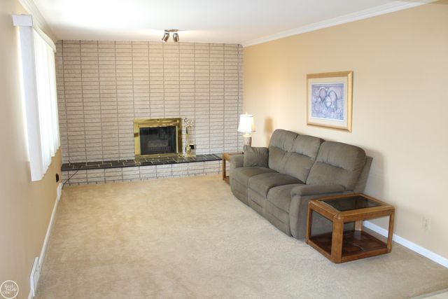 18084 Juliana Avenue, Eastpointe, MI 48021