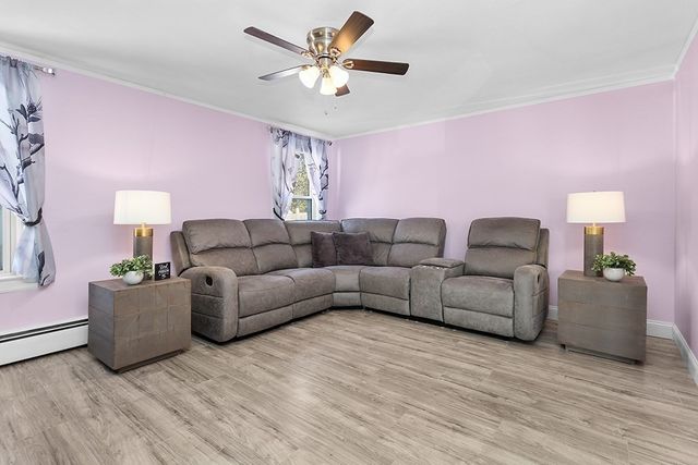 5 Bernier Ln, Bellingham, MA 02019