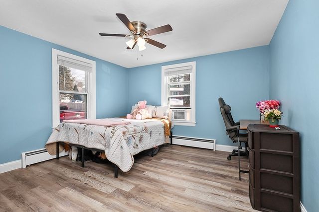 5 Bernier Ln, Bellingham, MA 02019