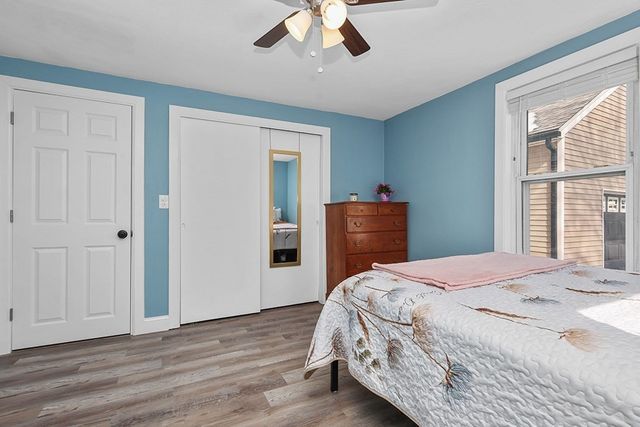 5 Bernier Ln, Bellingham, MA 02019