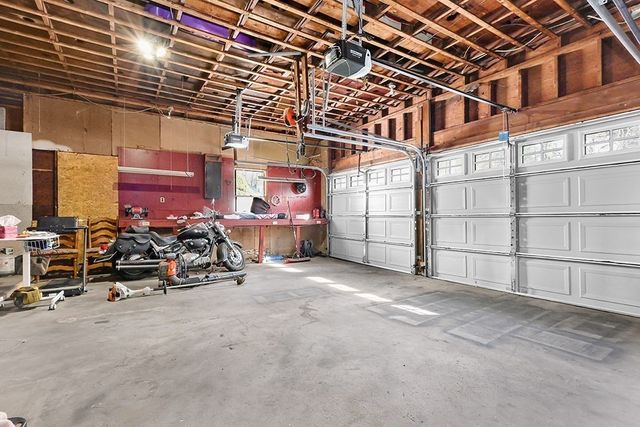 5 Bernier Ln, Bellingham, MA 02019