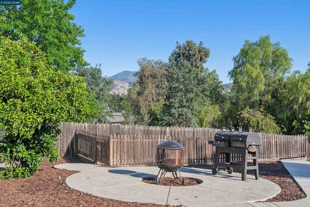 4010 Siino Ave, Concord, CA 94521