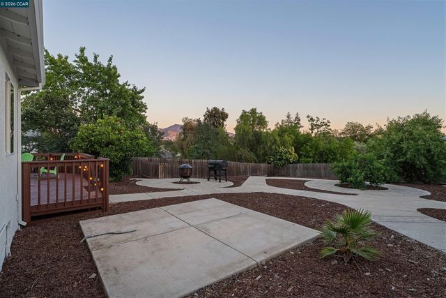 4010 Siino Ave, Concord, CA 94521