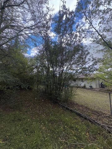 14 Geraldine Lane, Denison, TX 75020