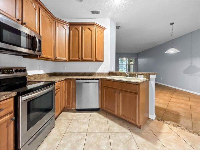 2210 PARK CRESCENT DRIVE, Land O Lakes, FL 34639