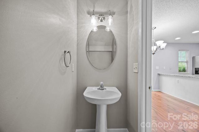 8230 Rudolph Road, Charlotte, NC 28216