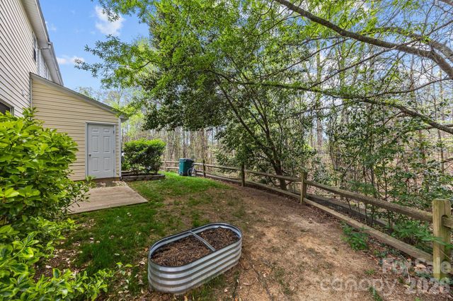 8230 Rudolph Road, Charlotte, NC 28216