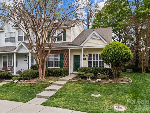 8230 Rudolph Road, Charlotte, NC 28216