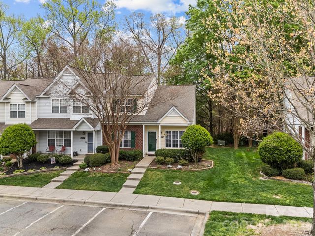 8230 Rudolph Road, Charlotte, NC 28216