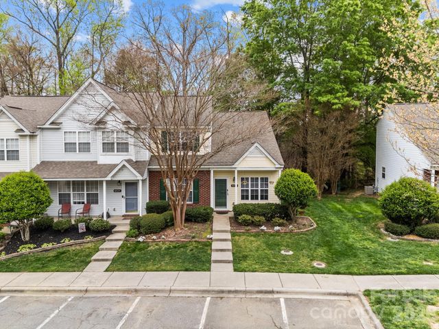 8230 Rudolph Road, Charlotte, NC 28216