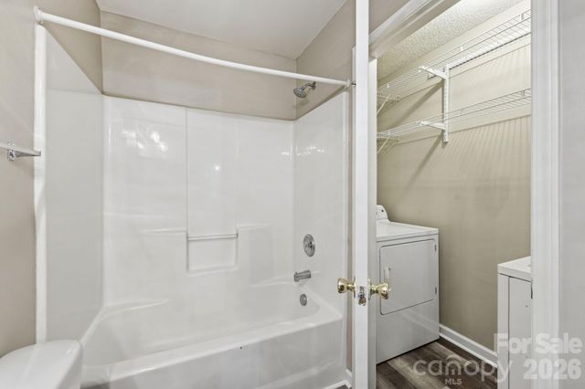 8230 Rudolph Road, Charlotte, NC 28216