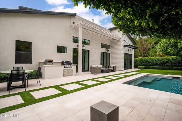 4517 N 39TH Street, Phoenix, AZ 85018