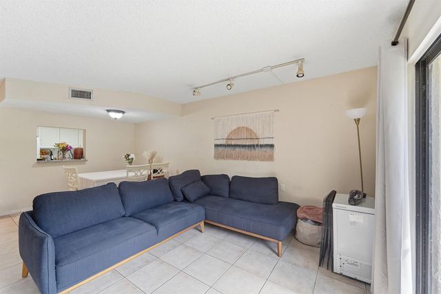 81 Deer Creek Road 103, Deerfield Beach, FL 33442