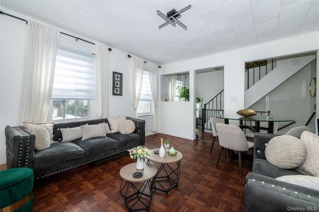 24 5th Avenue, New Rochelle, NY 10801