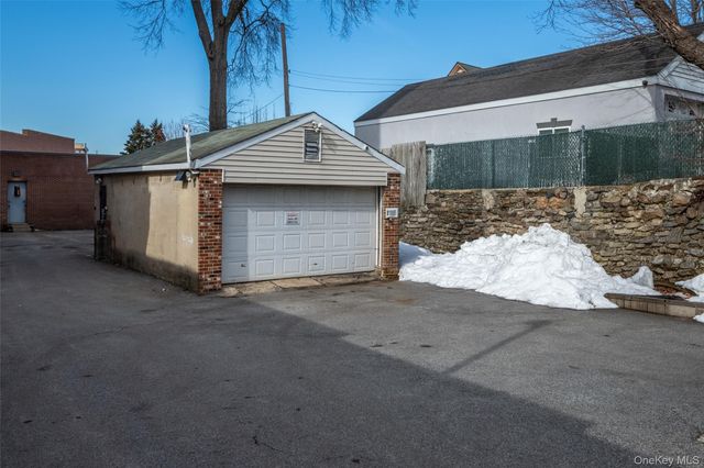 24 5th Avenue, New Rochelle, NY 10801