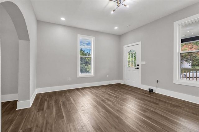 548 Freeman Avenue, Kansas City, KS 66101