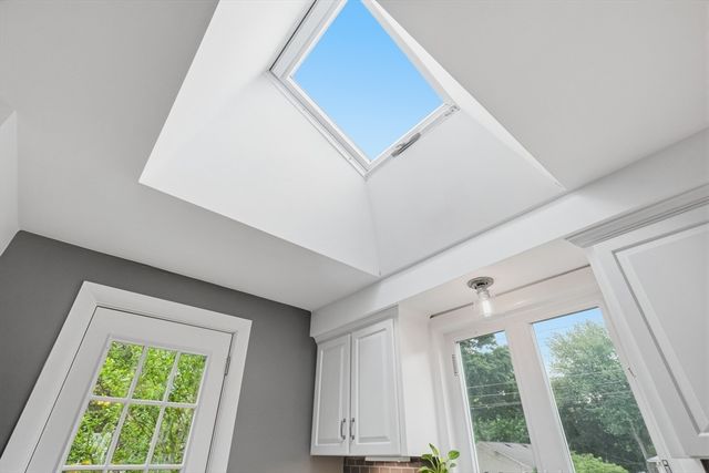 5 Antrim Rd, Framingham, MA 01701