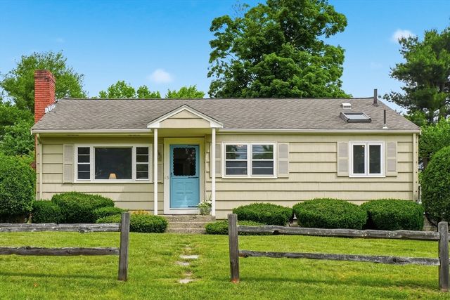 5 Antrim Rd, Framingham, MA 01701