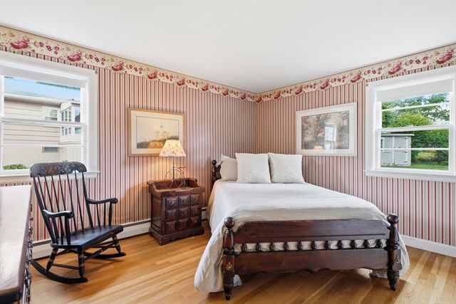 5 Antrim Rd, Framingham, MA 01701