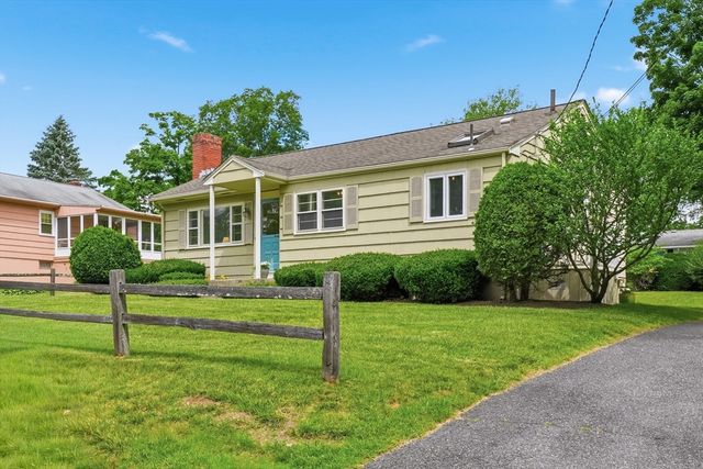5 Antrim Rd, Framingham, MA 01701