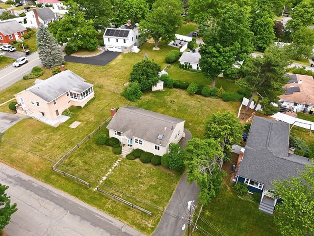 5 Antrim Rd, Framingham, MA 01701