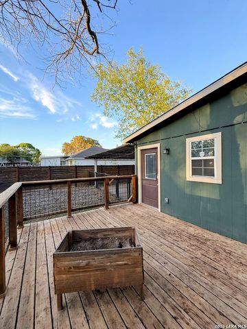 419 Collinsworth Avenue, San Antonio, TX 78225