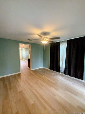 419 Collinsworth Avenue, San Antonio, TX 78225